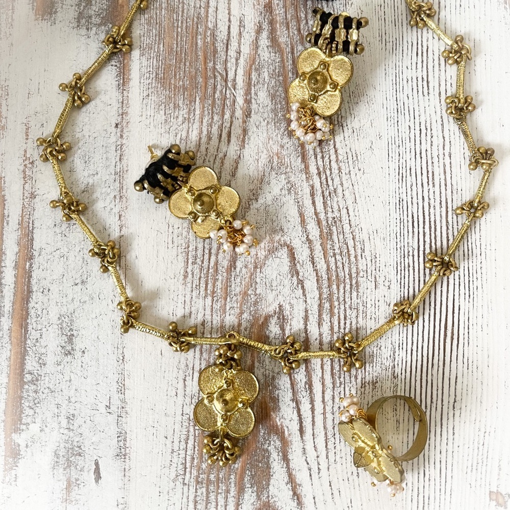Boho Chic Flower Antique Gold Set